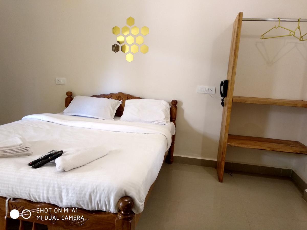 Candolim Beach Place מראה חיצוני תמונה